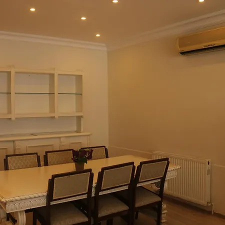 Bueyuekada Apart Hotel - Karadag Apart Adalar