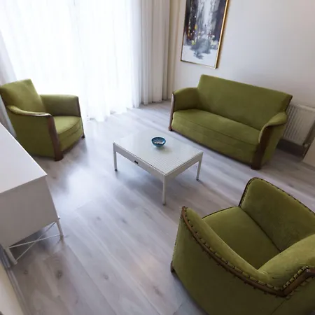 Bueyuekada - Karadag Adalar