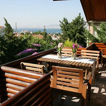Bueyuekada Apart Hotel - Karadag Apart Adalar