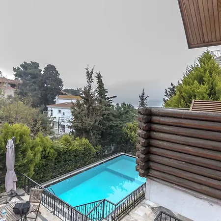 Bueyuekada Apart Hotel - Karadag Apart * Adalar
