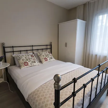 Bueyuekada Apart Hotel - Karadag Apart Aparthotel